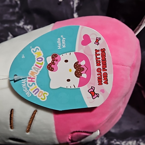 Hello Kitty Original Squishmallow Valentines Edition NWT ✨️Host Pick✨️ - Picture 4 of 5